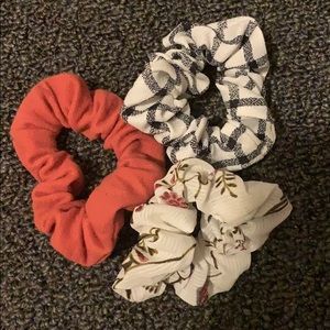 Pack of 3 never worn scrunchies